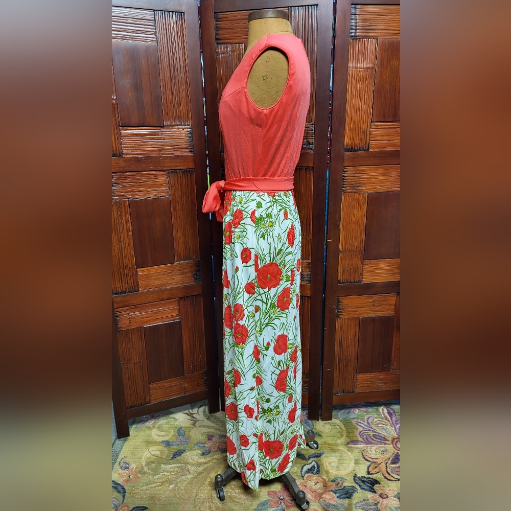 Woman's Vintage Serbin By Muriel Ryan Sleeveless Coral and Floral Maxi Dress - Picture 7 of 14